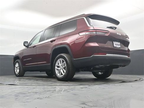 New 2025 Jeep Grand Cherokee L Laredo image 43