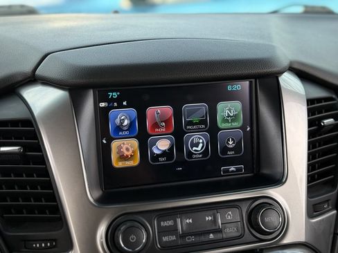 Used 2019 Chevrolet Tahoe LT w/ Luxury Package AWD/4WD image 24
