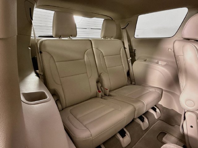 Used 2023 GMC Acadia Denali w/ Denali Ultimate Package AWD/4WD image 31