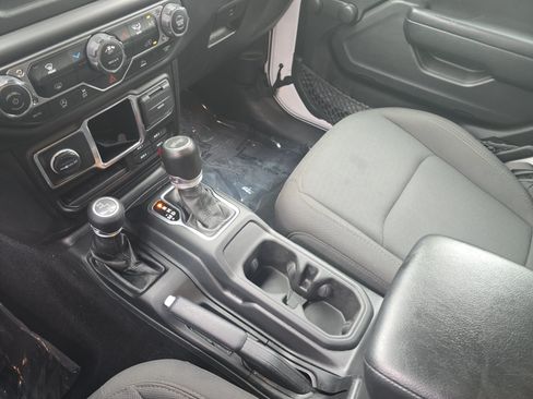 Used 2023 Jeep Wrangler Unlimited Sport AWD/4WD image 24