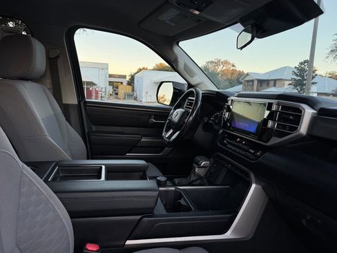 Used 2022 Toyota Tundra SR5 image 32