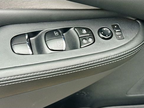 Used 2024 Nissan Murano SL image 22