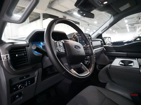 Used 2025 Ford F150 XLT w/ Equipment Group 301A Standard image 8