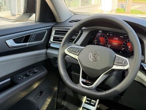 New 2026 Volkswagen Atlas Peak Edition AWD/4WD image 9