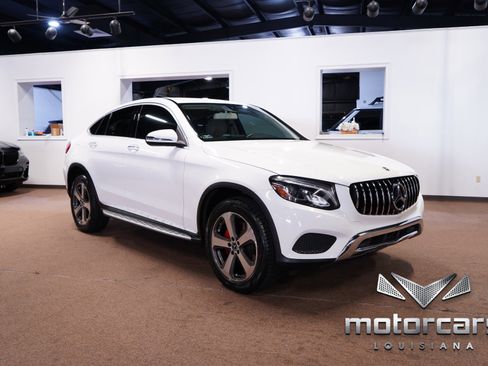 Used 2017 Mercedes-Benz GLC 300 4MATIC Coupe image 9