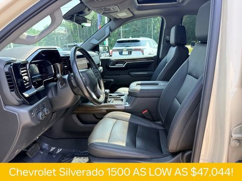 Used 2022 Chevrolet Silverado 1500 LT Trail Boss w/ LT Trail Boss Premium Package AWD/4WD image 6