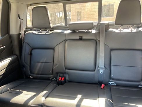 Used 2022 Chevrolet Silverado 1500 LT Trail Boss w/ Convenience Package II image 13