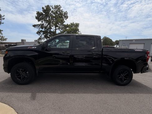 Used 2026 Chevrolet Silverado 1500 Custom Trail Boss AWD/4WD image 9