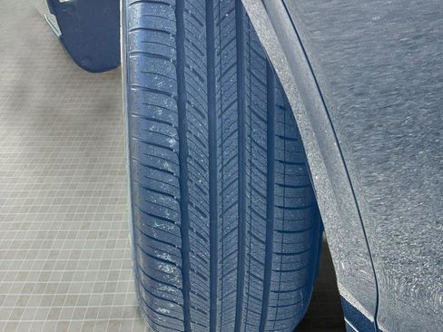 Used 2026 Genesis GV70 2.5T AWD/4WD image 11
