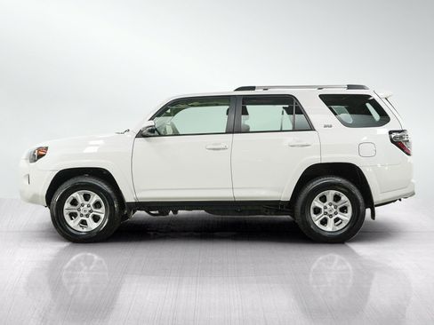 Used 2021 Toyota 4Runner SR5 Premium w/ Moonroof Package AWD/4WD image 2
