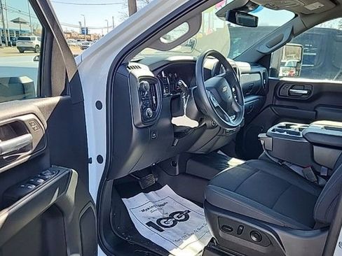 Used 2025 Chevrolet Silverado 2500 Custom w/ Custom Convenience Package image 6