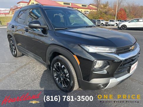 Used 2023 Chevrolet TrailBlazer LT image 3