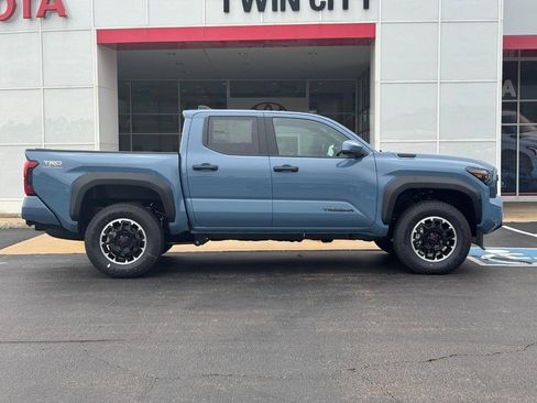 New 2026 Toyota Tacoma TRD Off-Road AWD/4WD image 2