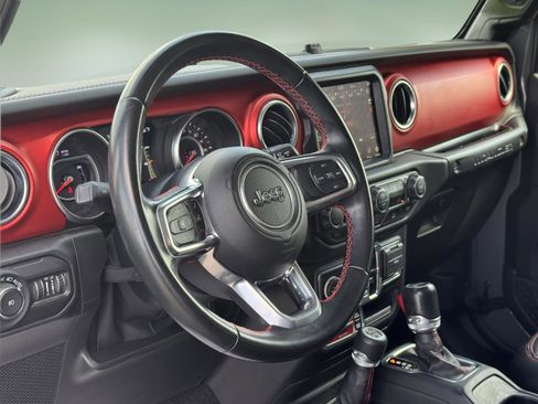 Used 2021 Jeep Wrangler Unlimited Rubicon AWD/4WD image 15