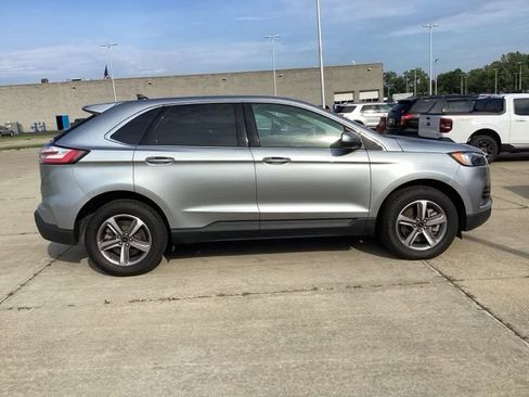 Used 2024 Ford Edge SEL w/ Convenience Package AWD/4WD image 11