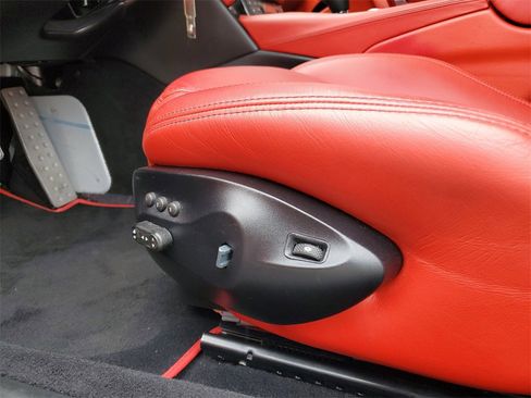 Used 2018 Maserati GranTurismo Sport image 28