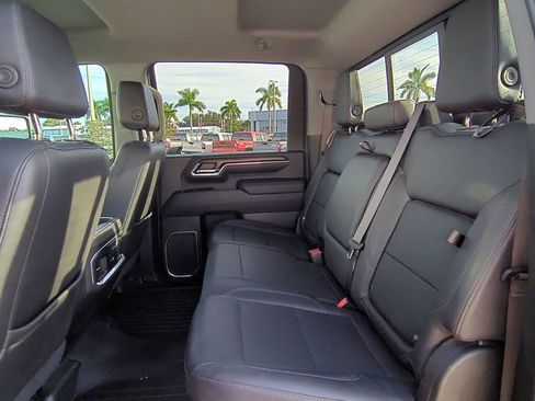 Used 2024 GMC Sierra 2500 SLT w/ SLT Premium Package image 14