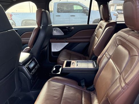 Used 2021 Lincoln Aviator Reserve w/ Equipment Group 202A AWD/4WD image 30