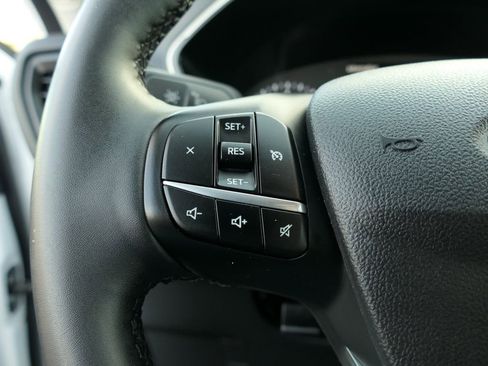 Used 2022 Ford Escape SE w/ SE Sport Appearance Package image 16