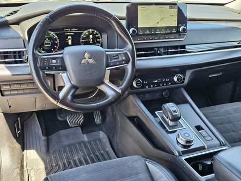 Used 2022 Mitsubishi Outlander SE FWD image 35