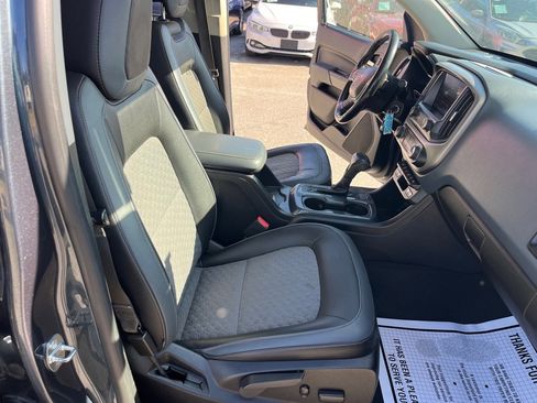 Used 2020 Chevrolet Colorado Z71 image 17