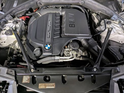Used 2013 BMW 740i RWD image 25