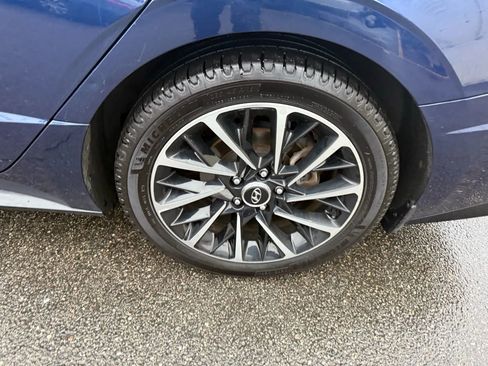 Used 2021 Hyundai Sonata Limited w/ Winter Weather Package image 9