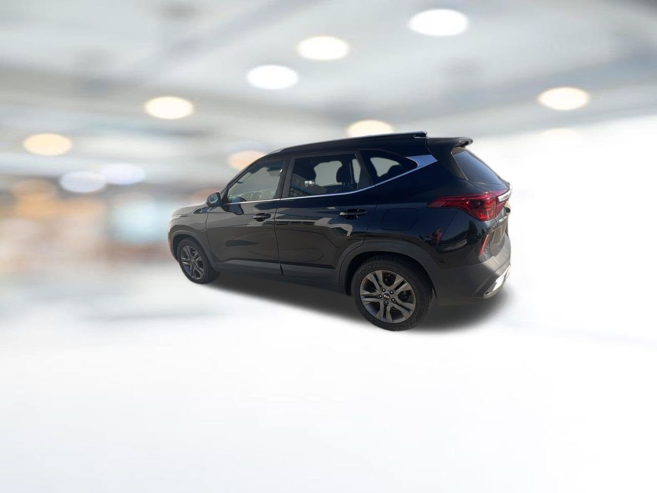 Used 2021 Kia Seltos S FWD image 6