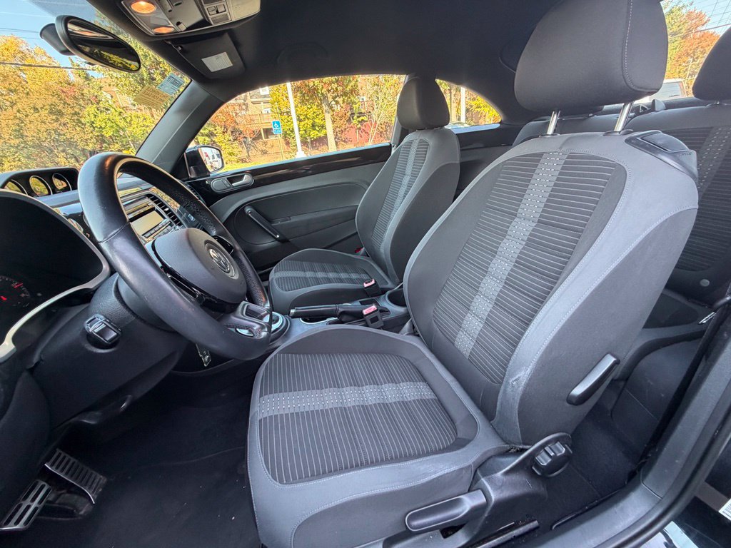 Used 2012 Volkswagen Beetle 2.0T FWD image 5
