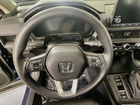 Used 2023 Honda CR-V LX image 11