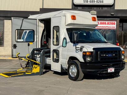 Used 2011 Ford E-350 and Econoline 350 Extended Super Duty w/ PWR Group