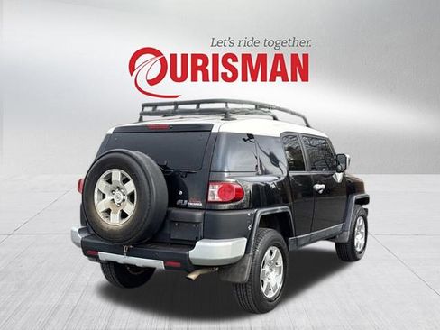 Used 2007 Toyota FJ Cruiser Base image 2