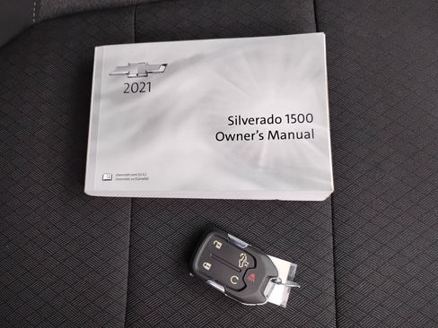 Used 2021 Chevrolet Silverado 1500 RST AWD/4WD image 38