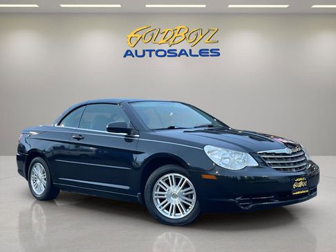 Used 2008 Chrysler Sebring Touring w/ Electronics Convenience Group image 1