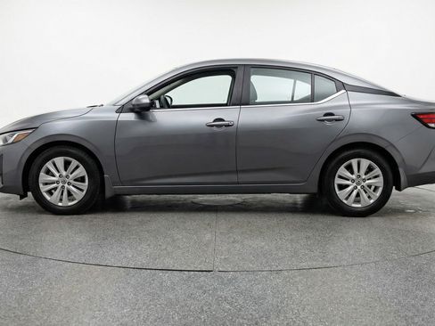 Used 2025 Nissan Sentra S image 5