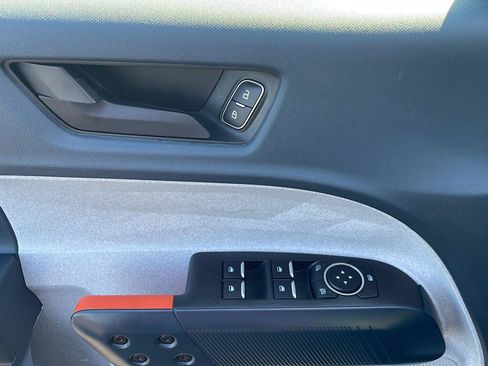 Used 2024 Ford Maverick XLT FWD image 13