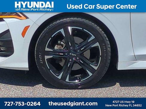 Used 2023 Kia K5 GT-Line w/ GT-Line Premium Package FWD image 10