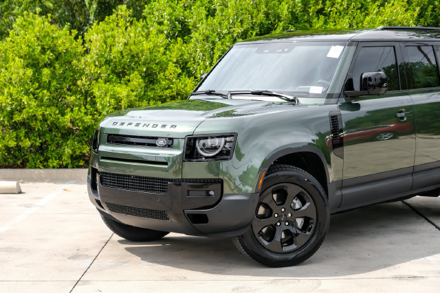 New 2026 Land Rover Defender 110 S AWD/4WD image 5