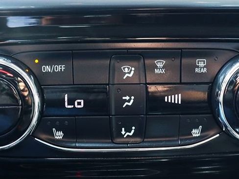 Used 2024 Chevrolet Trax LT w/ Driver Confidence Package image 44