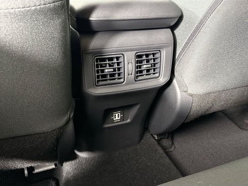 Certified 2025 Toyota RAV4 LE FWD image 31