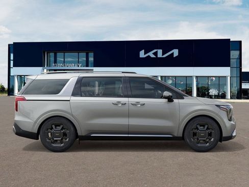 New 2026 Kia Carnival SX image 7