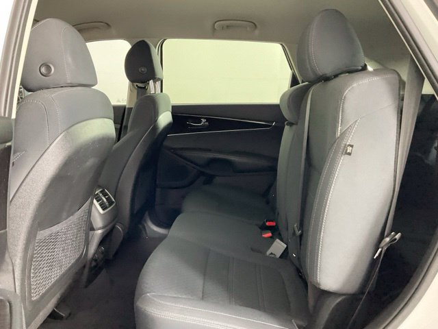 Used 2018 Kia Sorento FWD V6 image 14
