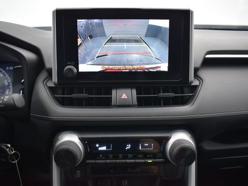 Used 2023 Toyota RAV4 LE FWD image 15