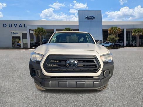 Used 2023 Toyota Tacoma SR image 9