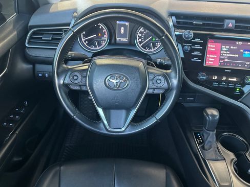 Used 2020 Toyota Camry SE FWD image 13