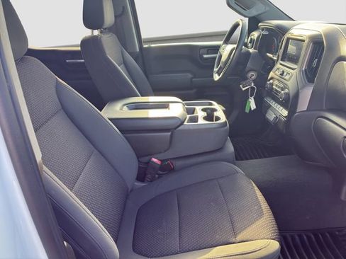 Used 2021 Chevrolet Silverado 1500 Custom Trail Boss AWD/4WD image 9