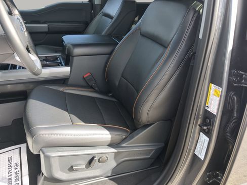 New 2026 Ford F250 Lariat w/ Black Appearance Package image 52