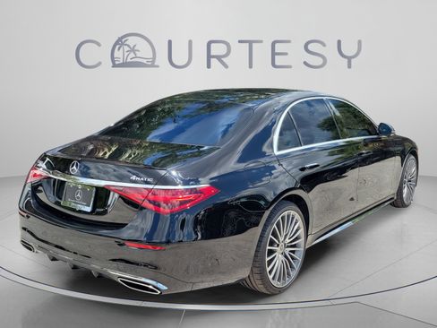 Certified 2023 Mercedes-Benz S 500 4MATIC image 3