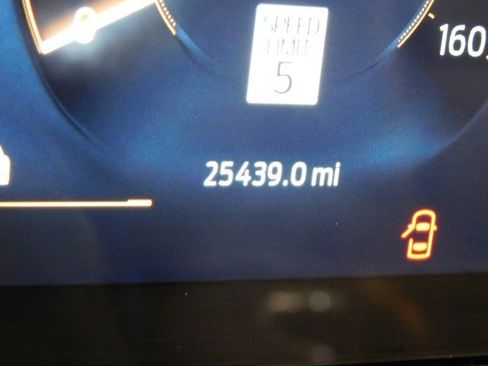 Used 2024 Ford Mustang GT Premium image 32