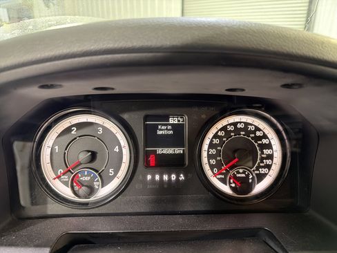 Used 2018 RAM 2500 Tradesman w/ Chrome Appearance Group image 16